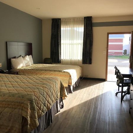 Big Lake Inn And Suites المظهر الخارجي الصورة