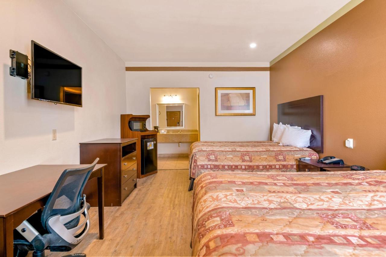 Big Lake Inn And Suites المظهر الخارجي الصورة