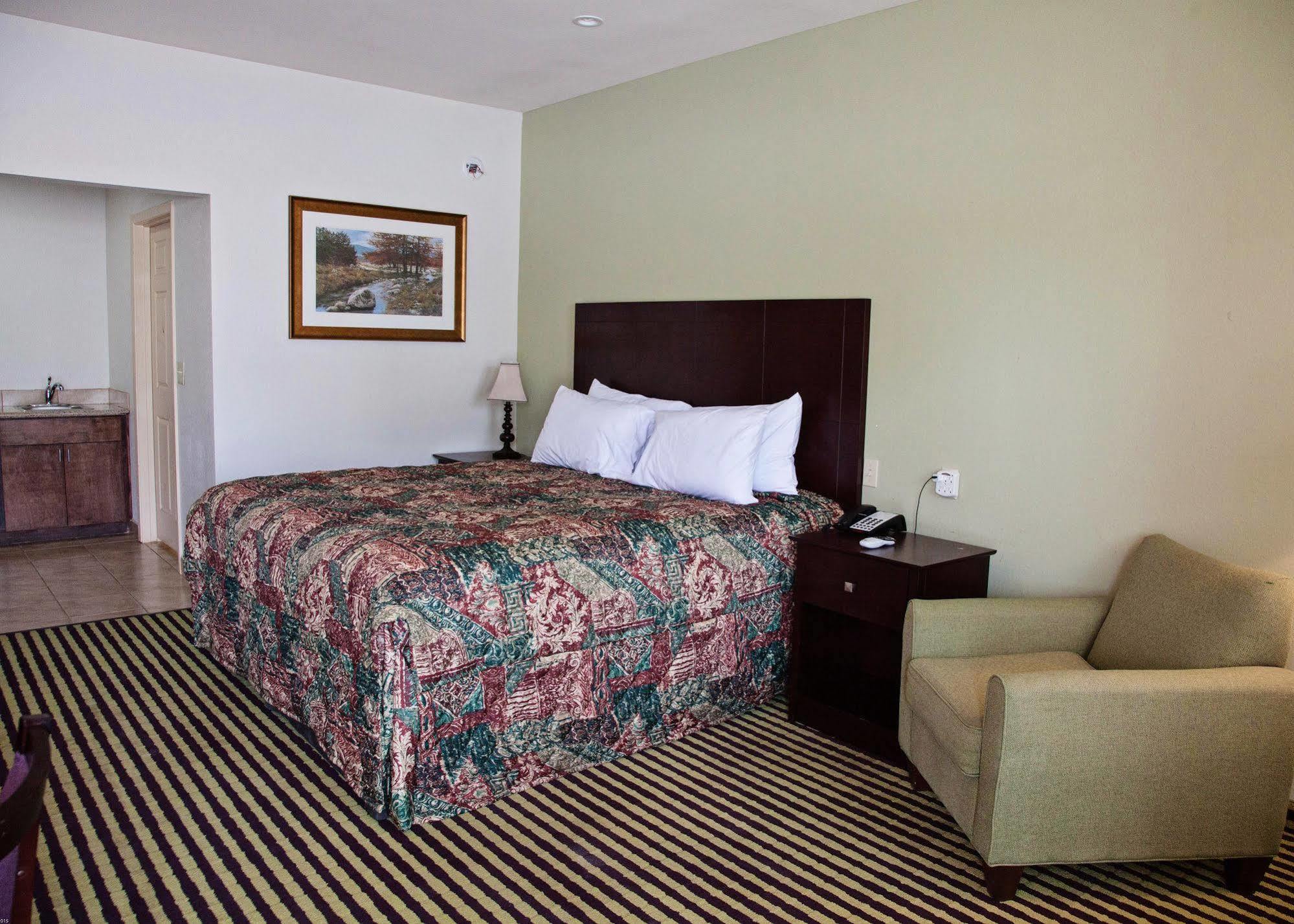 Big Lake Inn And Suites المظهر الخارجي الصورة