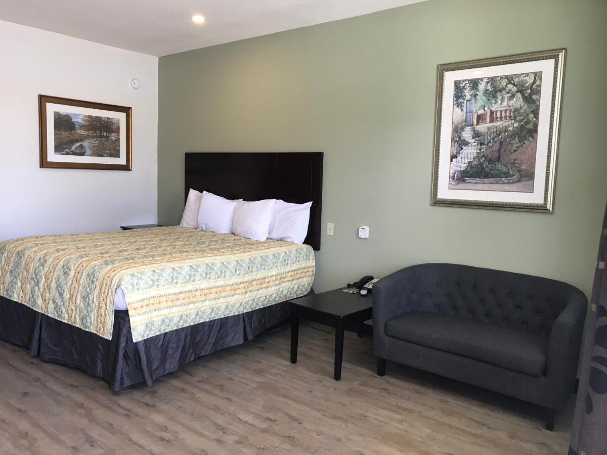 Big Lake Inn And Suites المظهر الخارجي الصورة