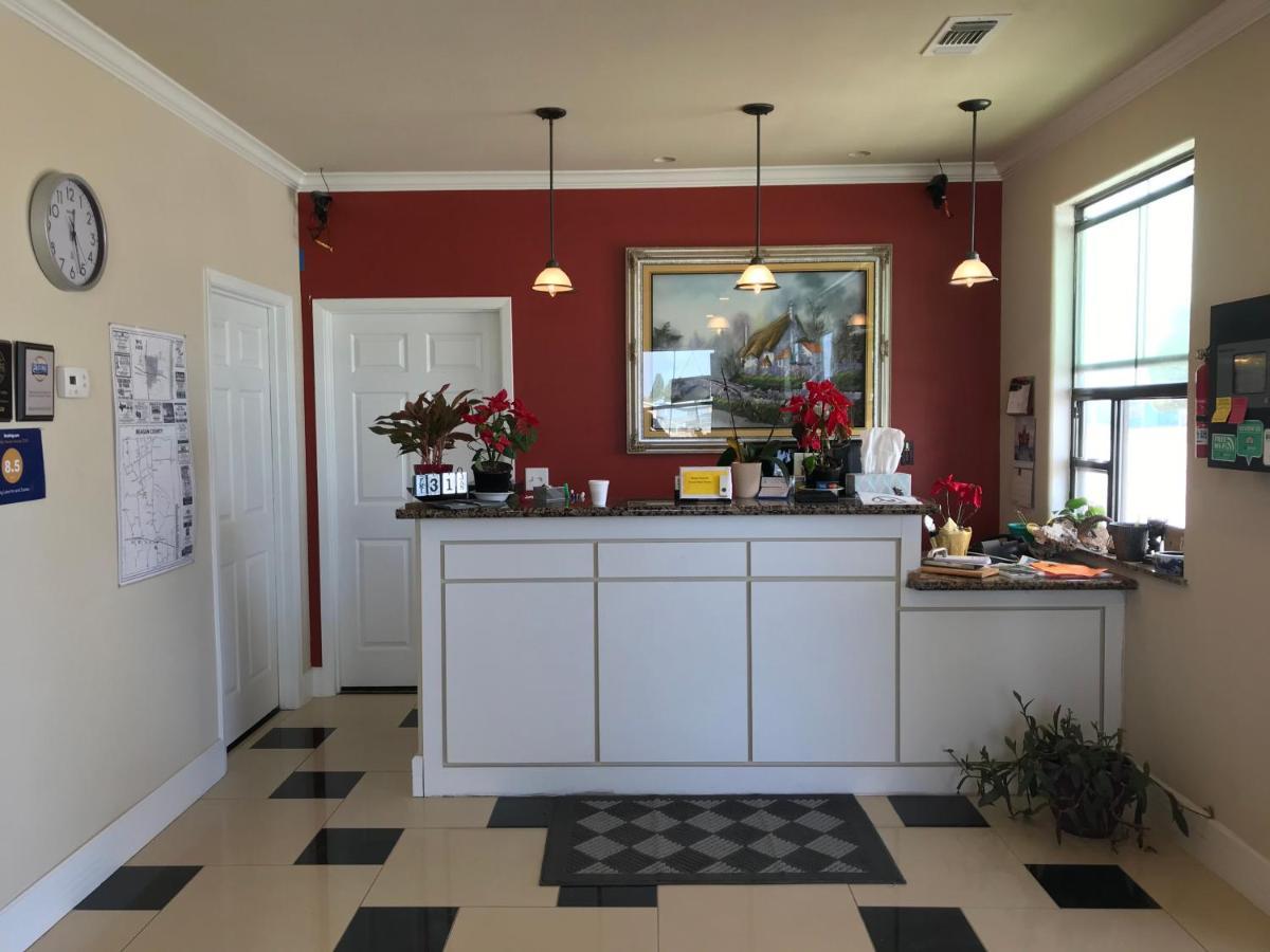 Big Lake Inn And Suites المظهر الخارجي الصورة