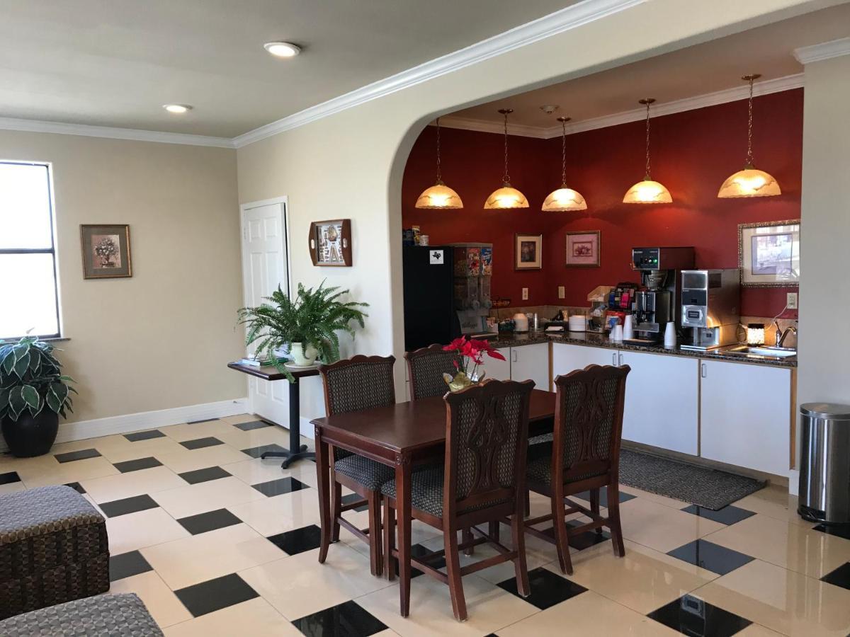 Big Lake Inn And Suites المظهر الخارجي الصورة